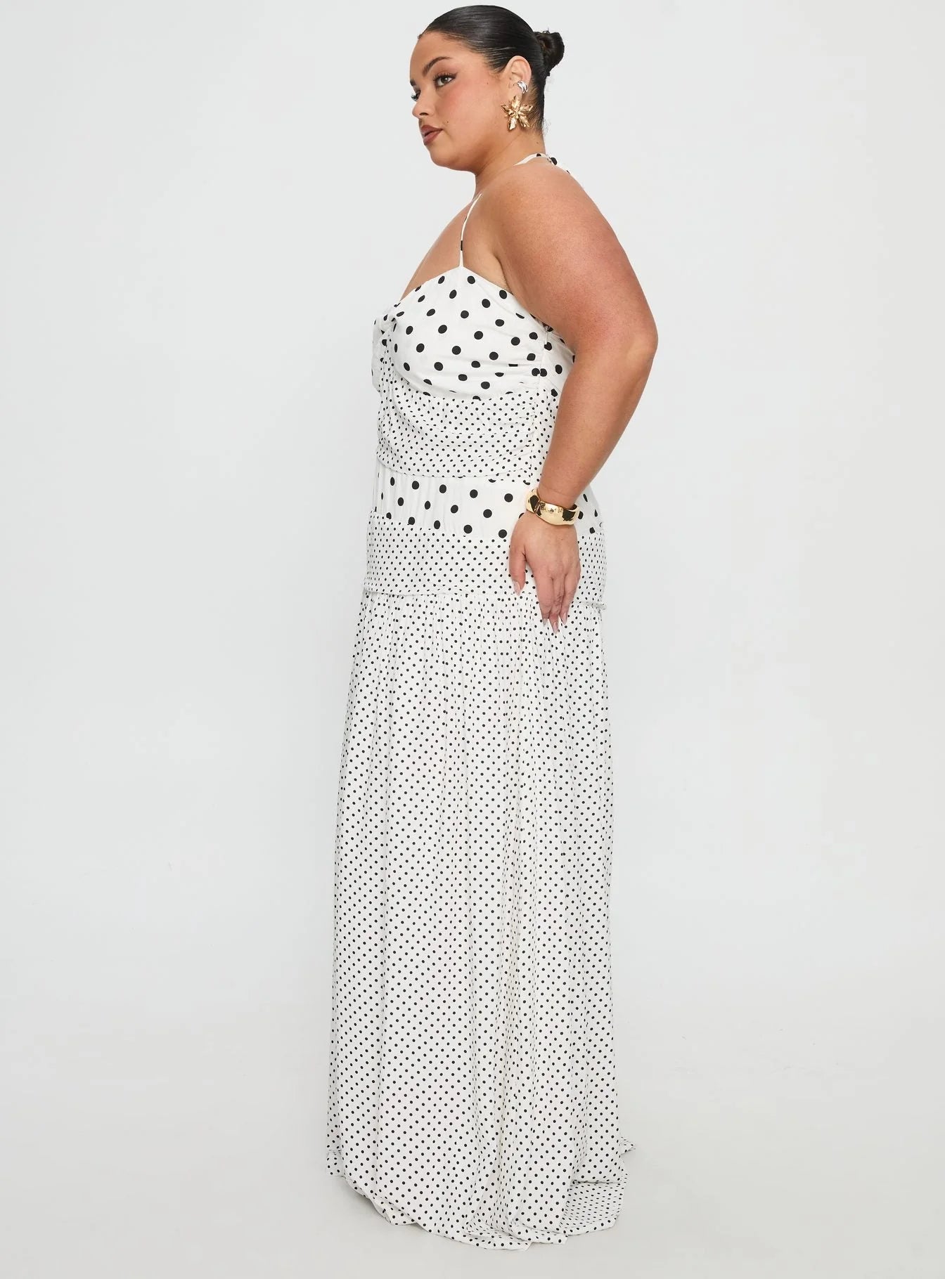 Marguerite Halter – Girl Meets Dress Rental
