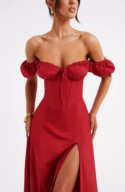 Courtney Midi
